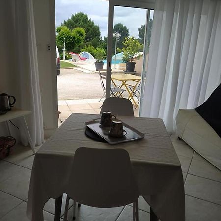 A Tous Vents Hotel La Roche-Chalais ภายนอก รูปภาพ