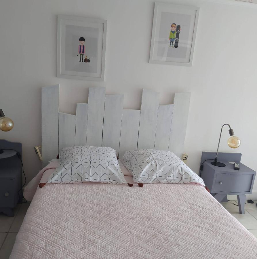 A Tous Vents Hotel La Roche-Chalais ภายนอก รูปภาพ